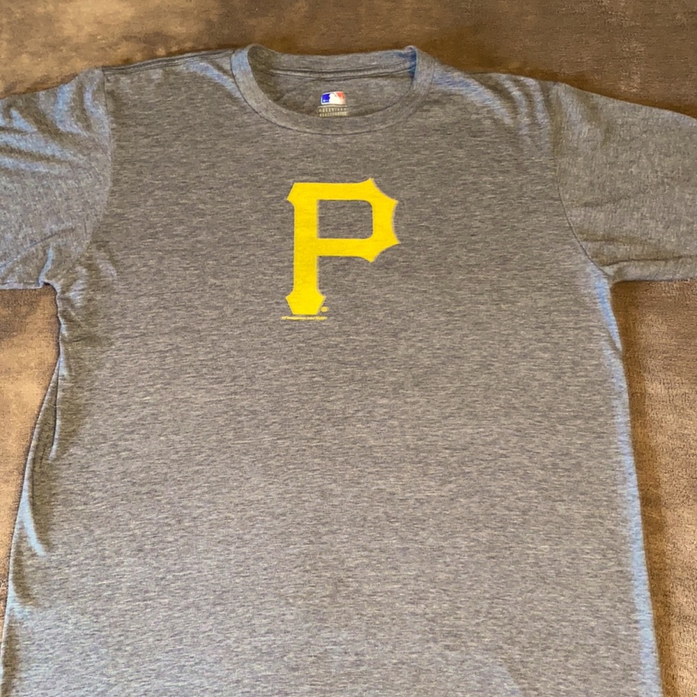 MLB Genuine Merchandise Pittsburgh Pirates Tee